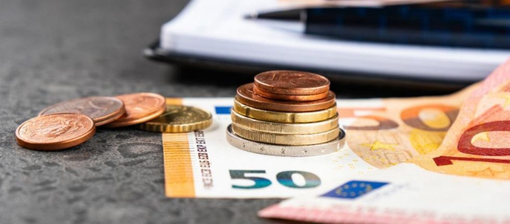 Όλες οι ημερομηνίες πληρωμής των επιδομάτων από ΟΠΕΚΑ και ΟΑΕΔ