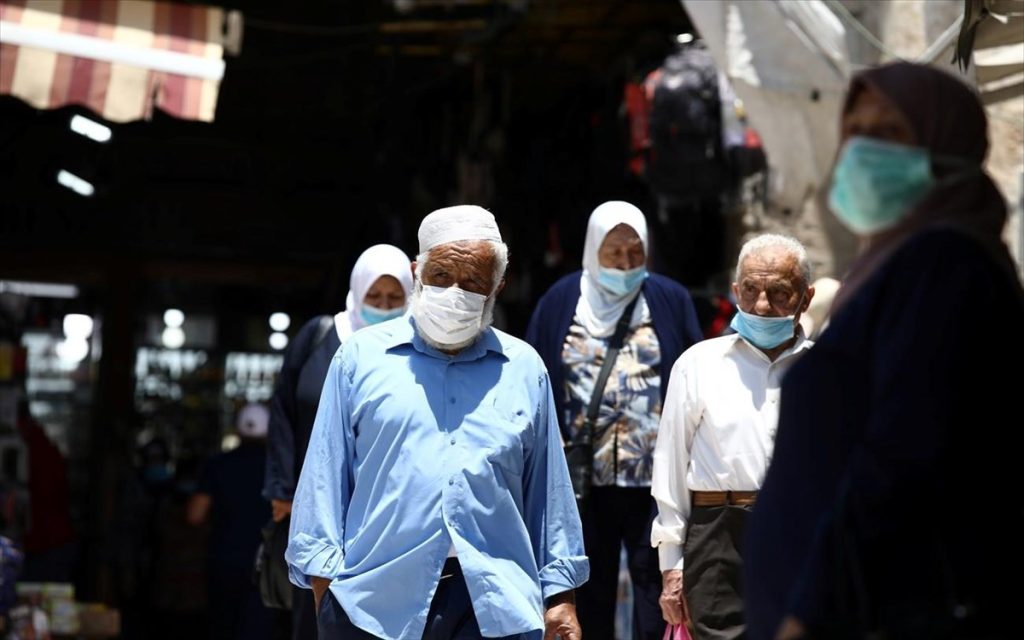 Το Ισραήλ «ελευθερώνεται»: Αίρει σχεδόν όλους τους περιορισμούς η χώρα