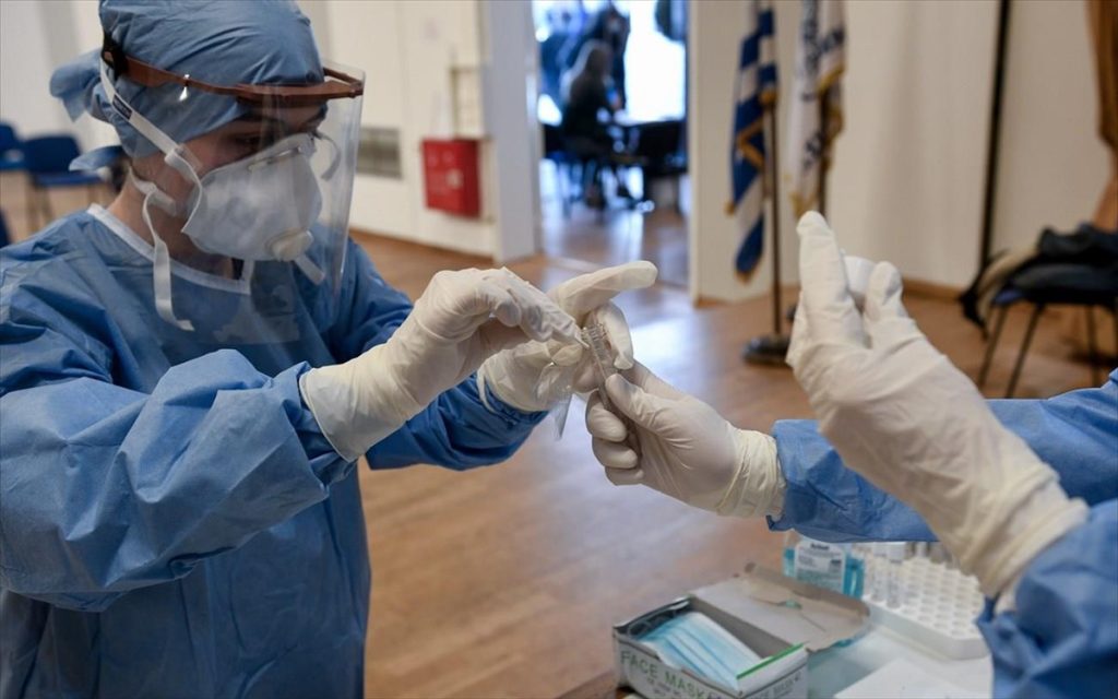Στα 1.886 τα νέα κρούσματα κορωνοϊού – 482 οι διασωληνωμένοι, 27 θάνατοι