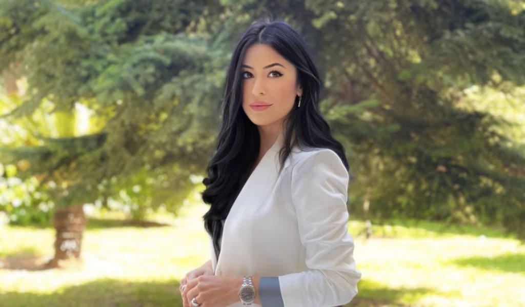 Α.Λατινοπούλου: «Η αξύριστη γυναικεία μασχάλη ως νέο “πρότυπο” ομορφιάς»