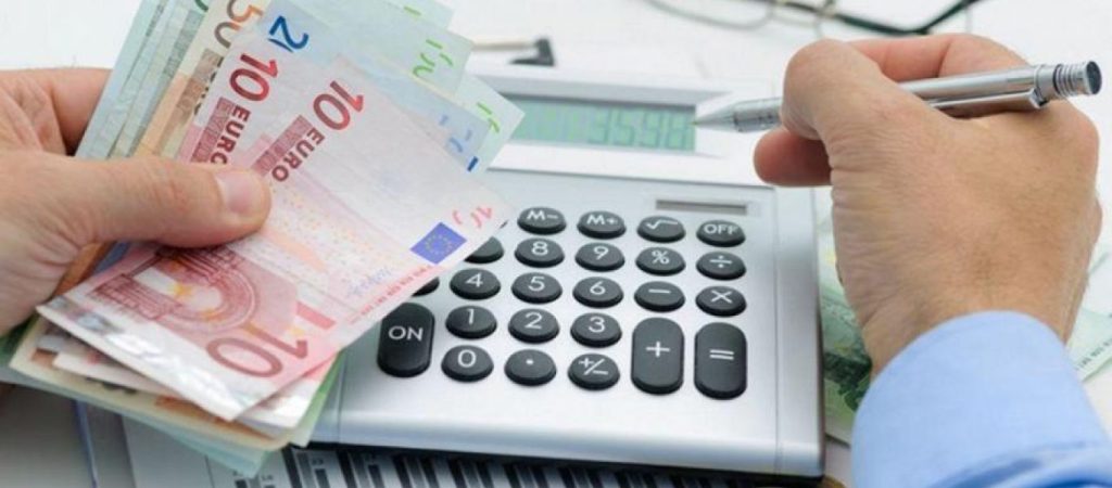 Ρύθμιση χρεών: Ανοίγει σήμερα η πλατφόρμα – Έως 420 δόσεις για τράπεζες και 240 για εφορία