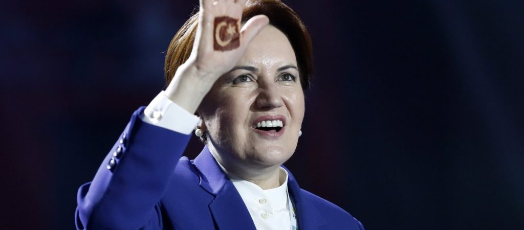 Μ.Ακσενέρ κατά Ρ.Τ.Ερντογάν: «Χωρίζεις την Τουρκία στα δύο»