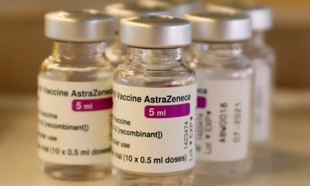 Εμβόλιο AstraZeneca: Νέες οδηγίες από τον ΕΜΑ για θρομβώσεις & χαμηλό αριθμό αιμοπεταλίων