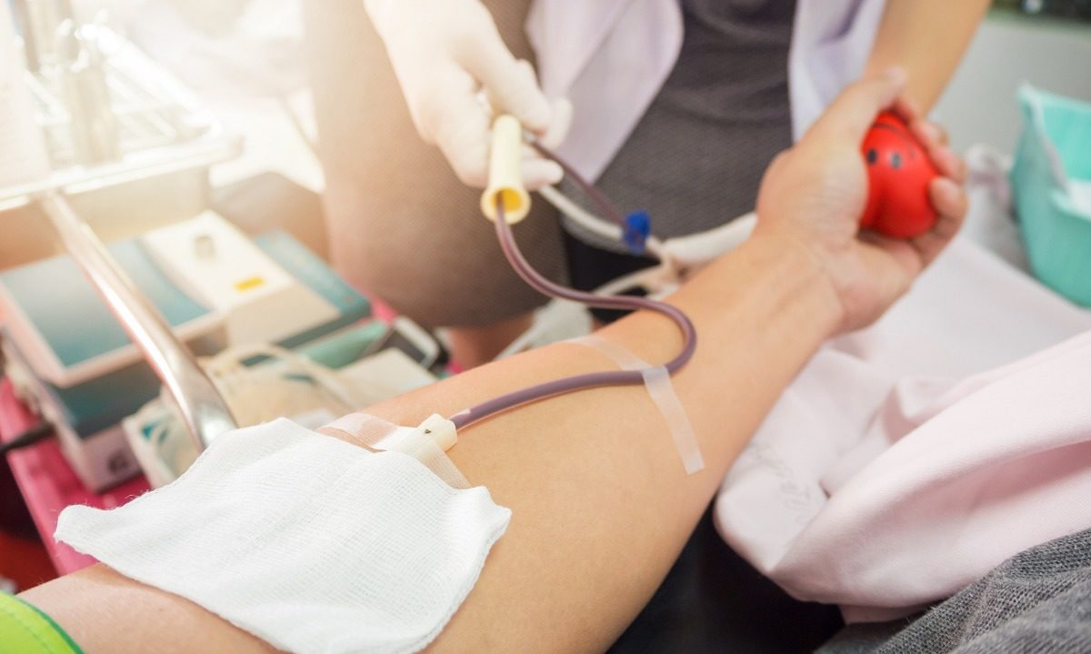 Νέα έρευνα: Τελικά μεταδίδεται ο κορωνοϊός με τη μετάγγιση αίματος;