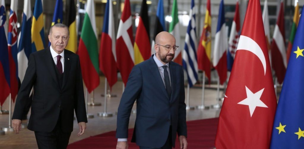 ΕΕ: Δίνει δισ. ευρώ στην Τουρκία