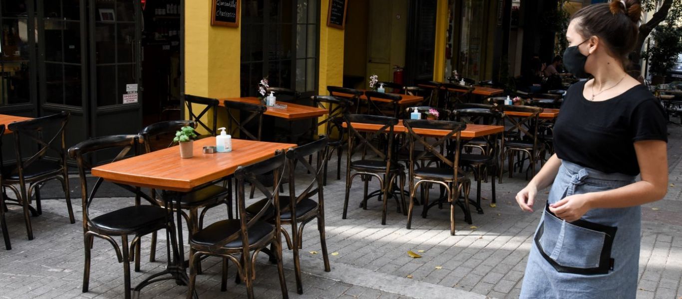 Θεσσαλονίκη: Επιχειρηματίας πληρώνει πρόστιμο 5.000€ γιατί μετακινήθηκαν λίγα εκατοστά τα τραπεζάκια