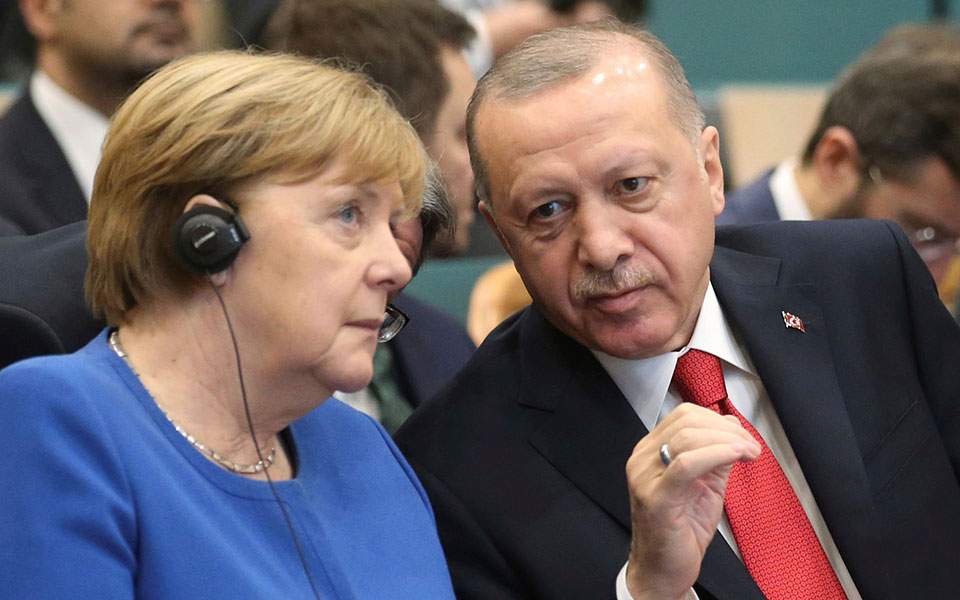 Το Βερολίνο «απαντά» στην Αθήνα: «Δεν σας καλέσαμε για την Λιβύη γιατί δεν έχετε στείλει στρατό όπως η Τουρκία»