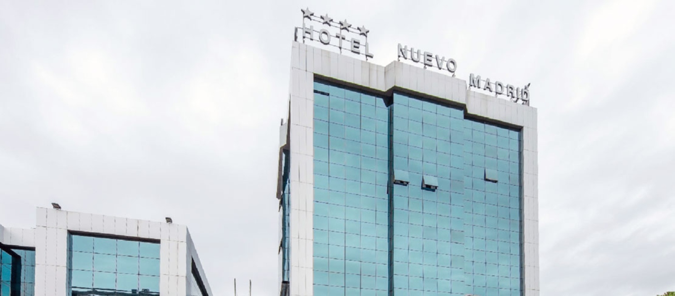 Ξέσπασε μεγάλη φωτιά σε γνωστό ξενοδοχείο της Μαδρίτης (βίντεο)