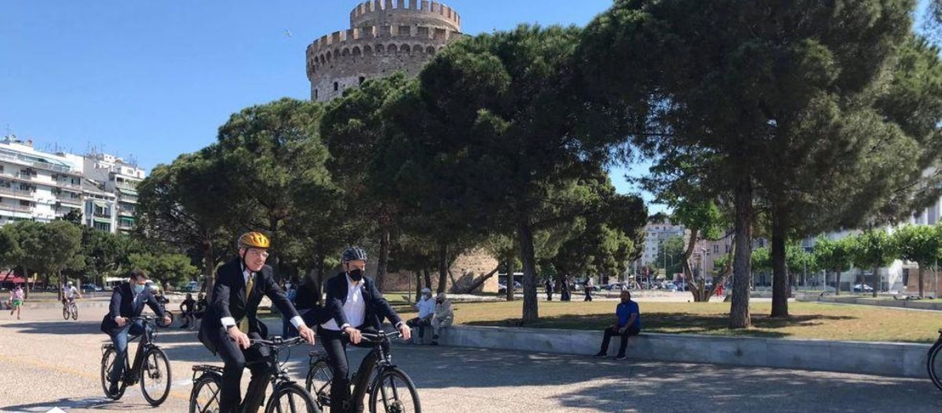 To «όνειρο» της κυβέρνησης για την χώρα: Όλοι να κυκλοφορούν με ποδήλατο