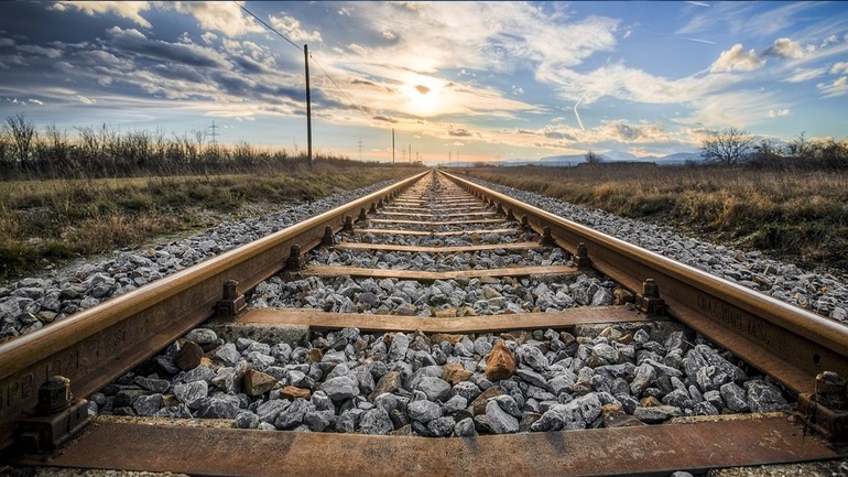 Κίνα: Τρένο έπεσε πάνω σε ομάδα εργαζομένων – Εννιά νεκροί