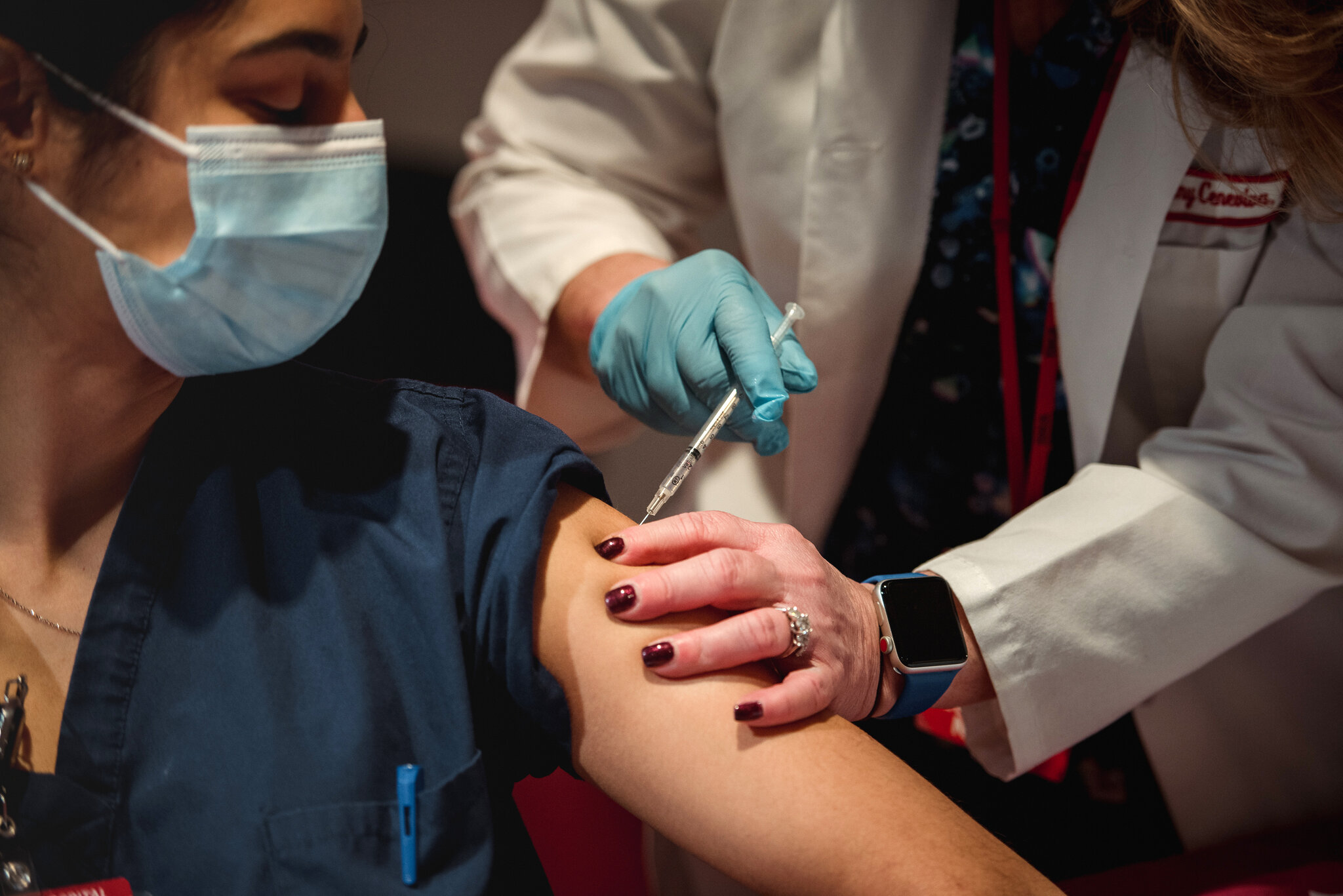 Εμβόλια Pfizer και μυοκαρδίτιδα: Τώρα που εμβολιάζουν εκατομμύρια ανησυχούν για τα…  συμπτώματα