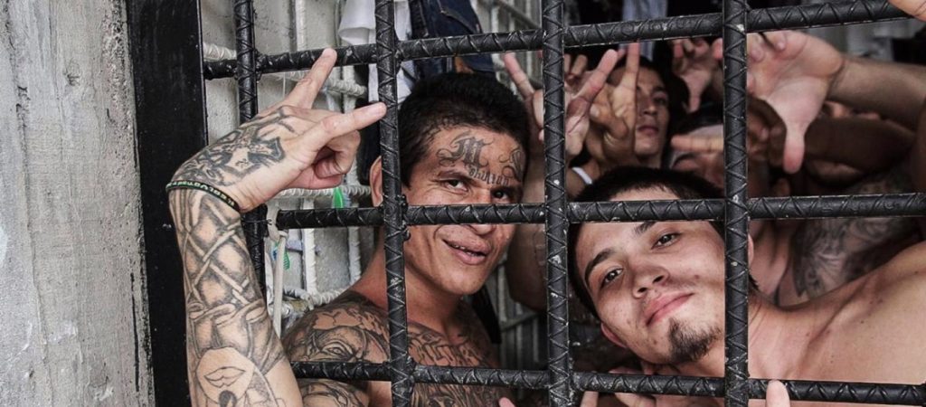 Barrio 18: Η αιμοσταγής συμμορία που κυριαρχεί στην Κεντρική Αμερική