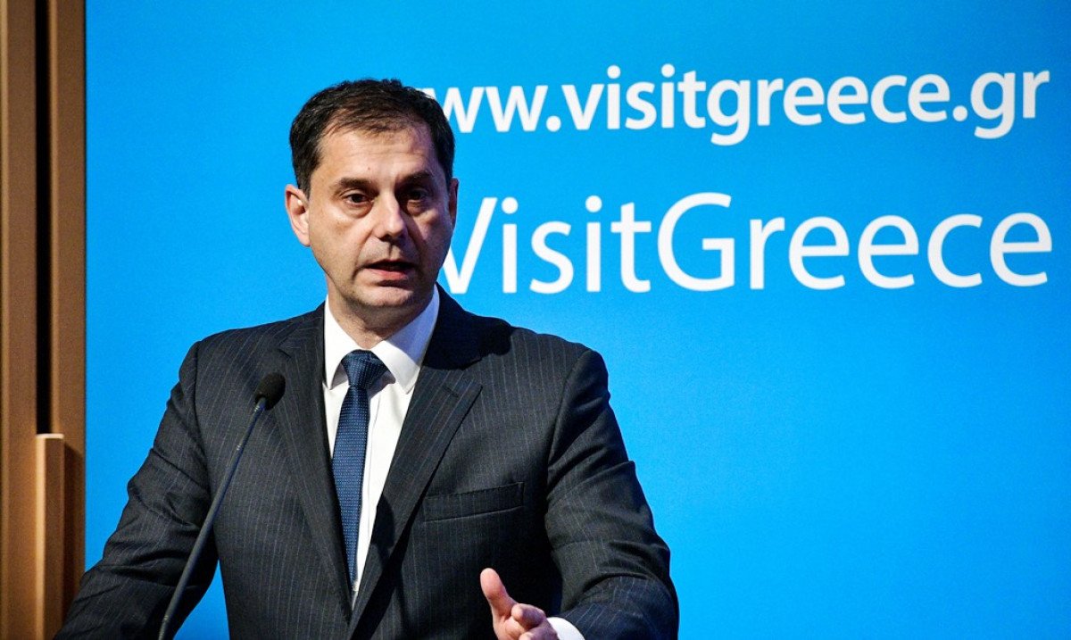 Η κυβέρνηση μετά από 6 μήνες lockdown άνοιξε τον τουρισμό με «προχειρότητα»: Τα λάθη που «πληρώνουν» οι πολίτες