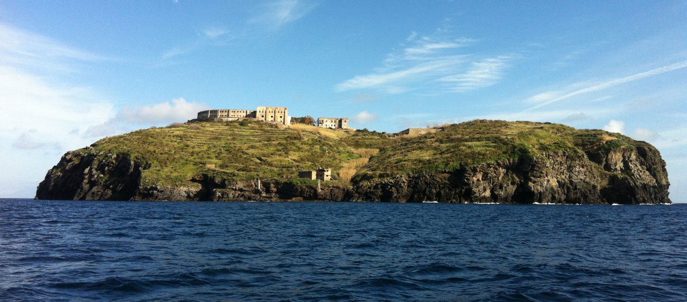 Σάντο Στέφανο: Οι απίθανες ιστορίες βασανιστηρίων γύρω από το ιταλικό Αλκατράζ