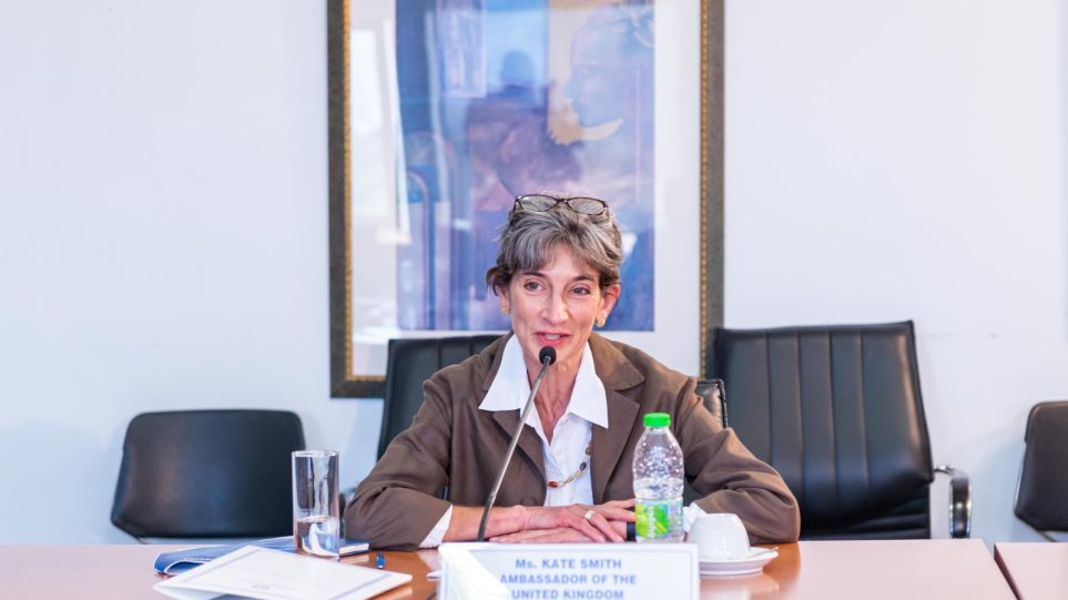 Πρέσβης της Μ.Βρετανίας: «Σύντομα θα μπει η Ελλάδα στην πράσινη λίστα»