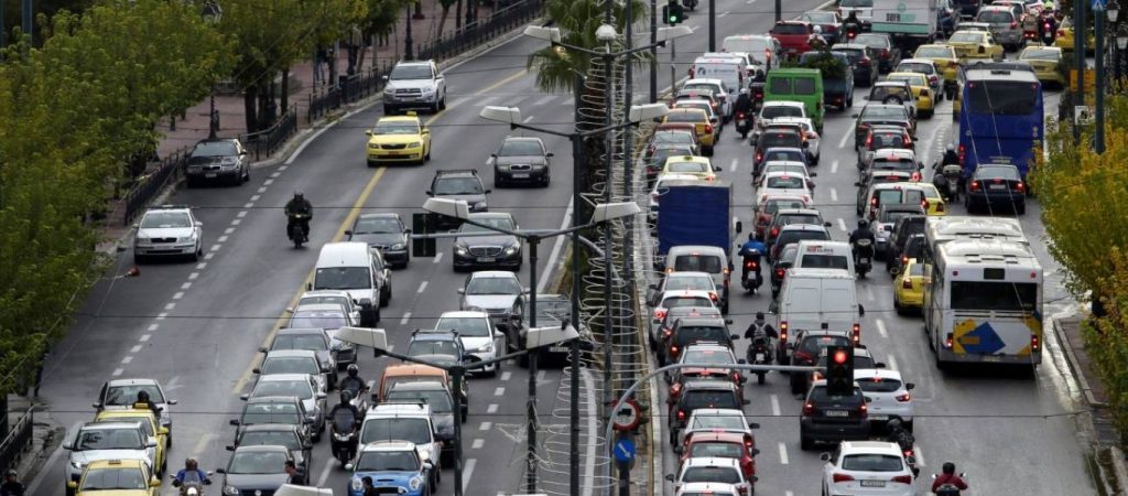 Δείτε σε ποιους δρόμους της Αττικής υπάρχει αυξημένη κίνηση (χάρτης)