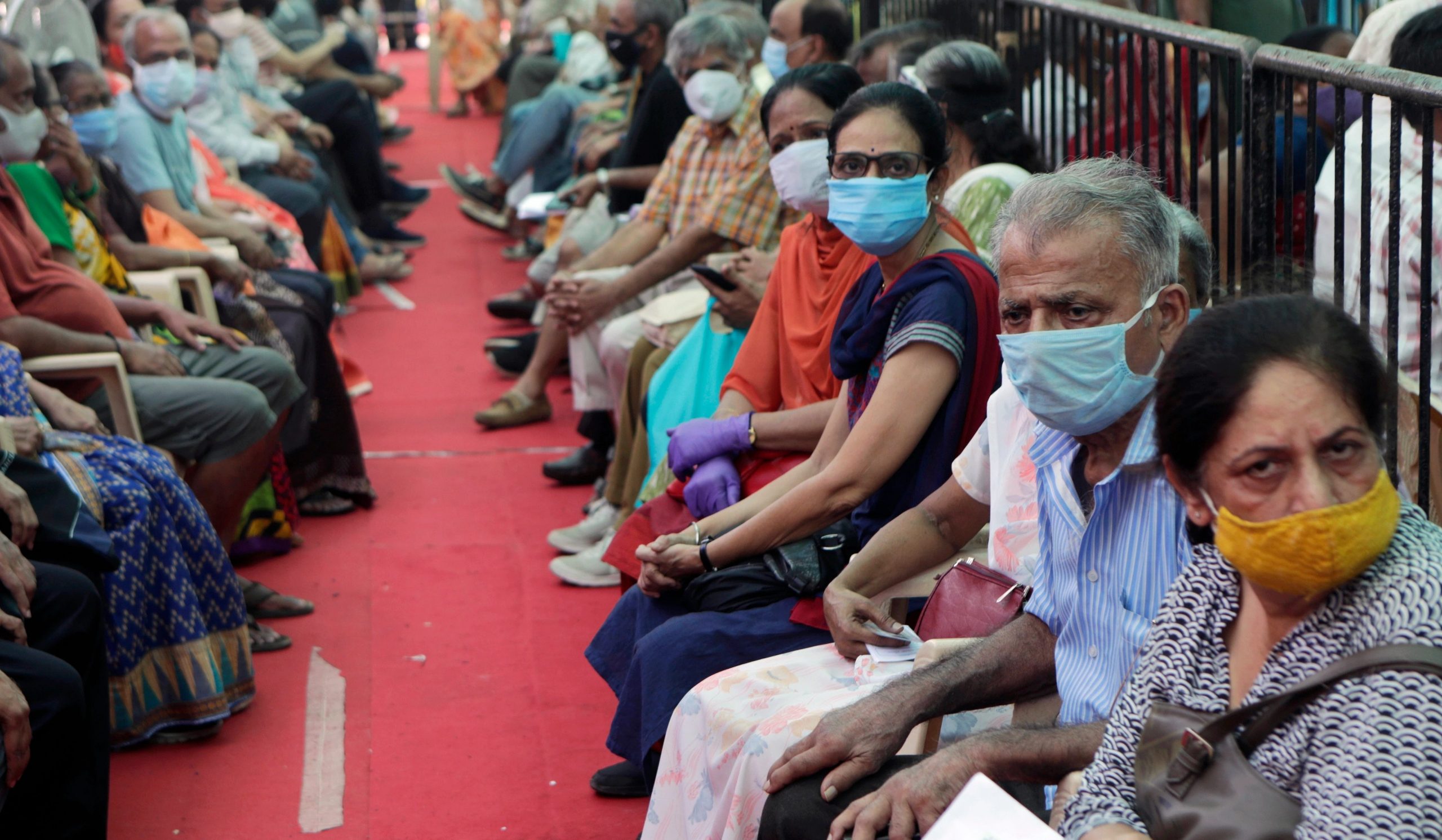 Ινδική μετάλλαξη: Γάγγραινα και απώλεια ακοής, στα ύποπτα συμπτώματα!