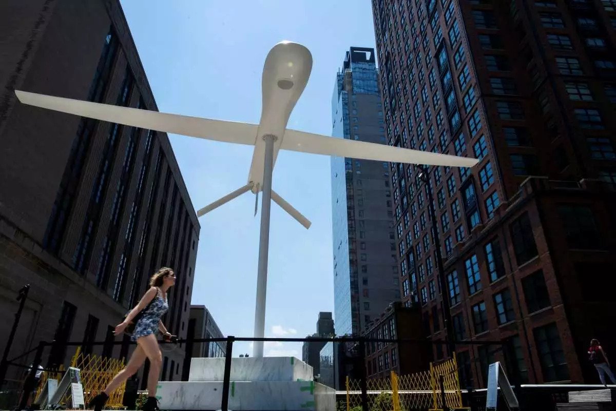 Νέα Υόρκη: Κατασκεύασαν σε γλυπτό ένα αμερικανικό UAV Predator!