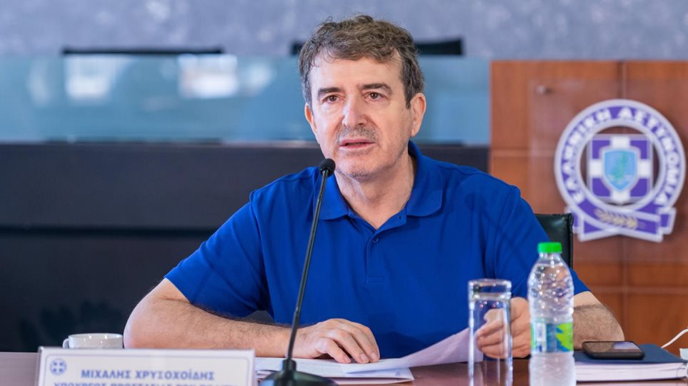 «Η χώρα είναι ασφαλής για τον τουρίστα» δηλώνει ο Μ.Χρυσοχοΐδης – Και οι ανεξιχνίαστες δολοφονίες;