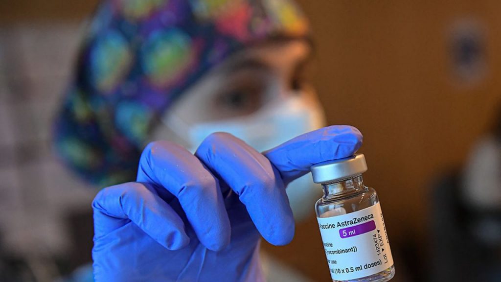 AstraZeneca: Συσχέτιση με αυτοάνοση αιμορραγία