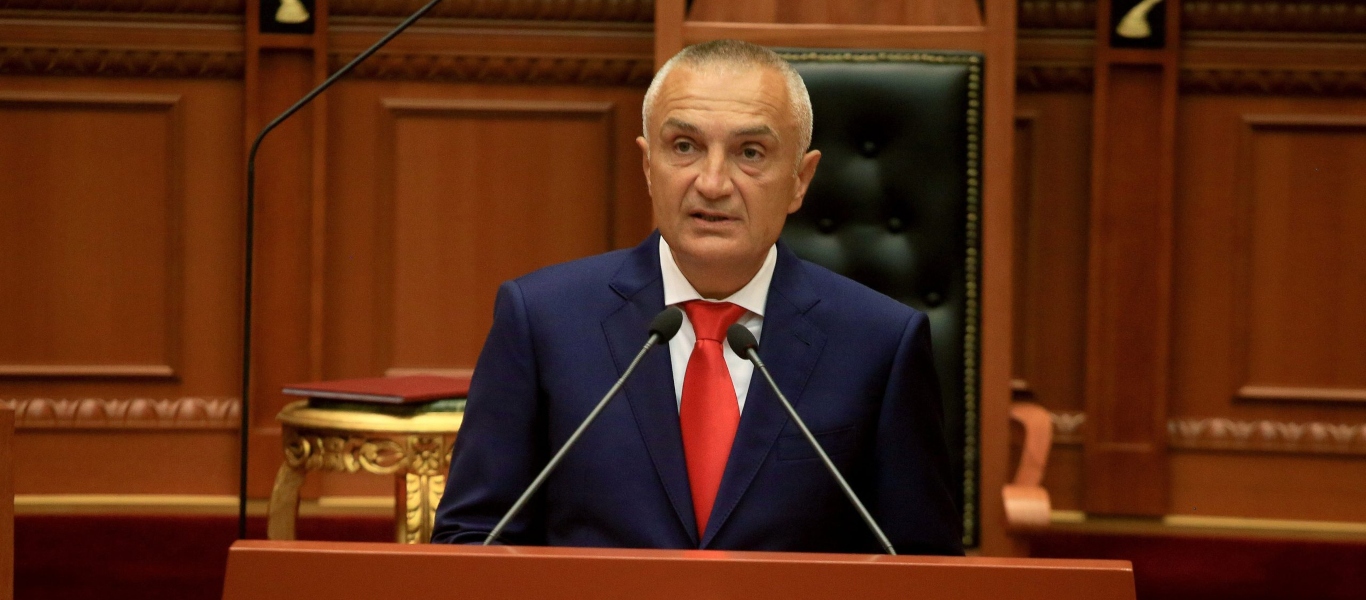 Η Βουλή της Αλβανία απέπεμψε τον πρόεδρο Ίλιρ Μέτα – Δείτε τον λόγο