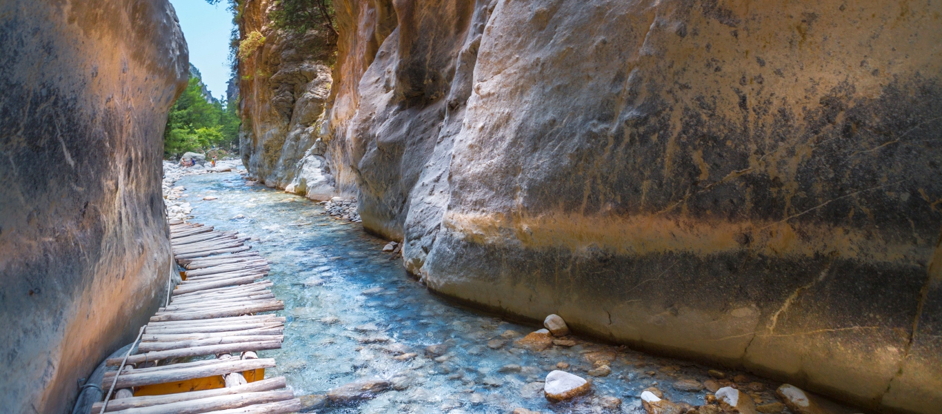 Κρήτη: Ανοίγει για τους επισκέπτες το φαράγγι της Σαμαριάς – Υποχρεωτική η χρήση μάσκας