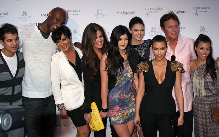 «Θα τραβάτε τα μαλλιά σας»: Πόσο πλούσιο είναι το κάθε μέλος της οικογένειας Kardashian;