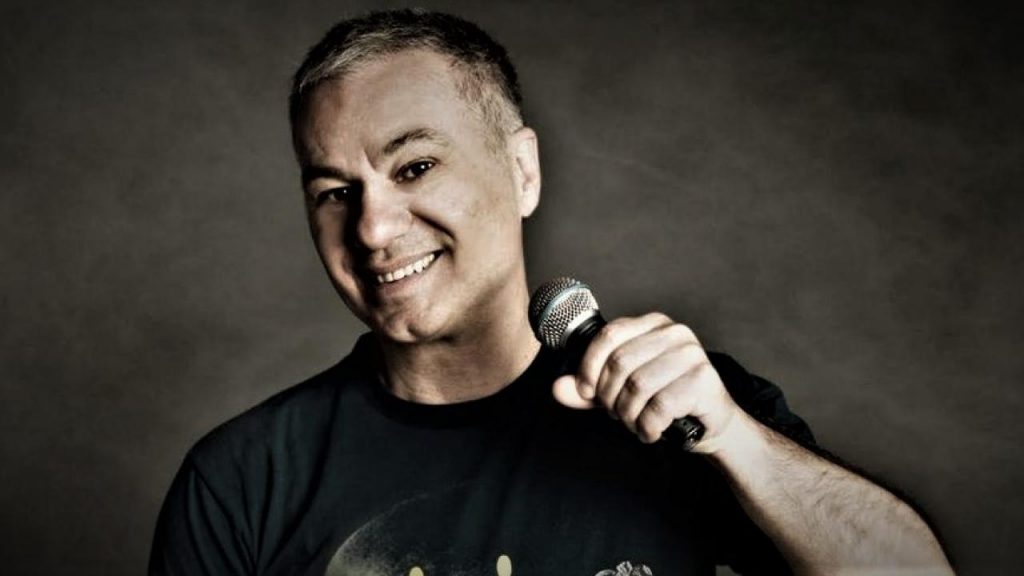 Απίθανο τρολάρισμα Χ.Ζαραλίκου σε Κ.Μητσοτάκη: Ως «MC Μωυσής» απαντάει στον Μιθριδάτη (βίντεο)