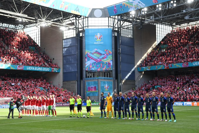 Ekstra Bladet: «Η Δανία έχασε αλλά η ζωή νίκησε»