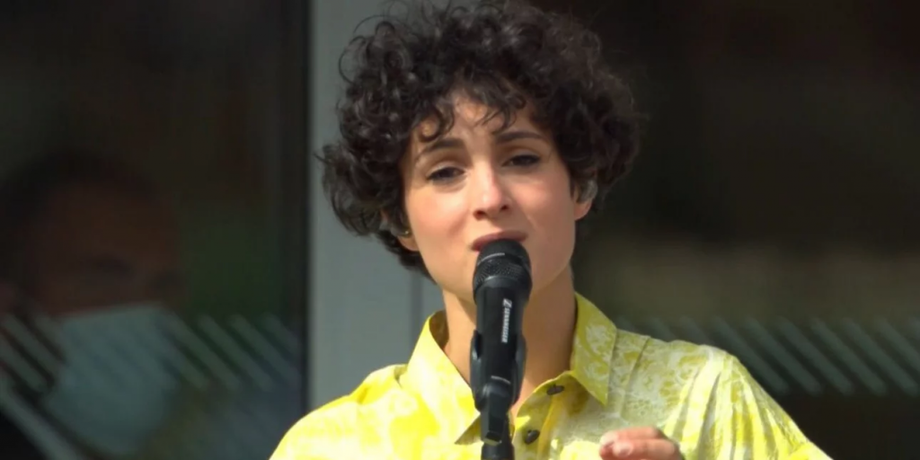 Roland Garros: Η Γαλλίδα που βγήκε δεύτερη στη Eurovision τραγούδησε πριν την απονομή του τροπαίου (βίντεο)