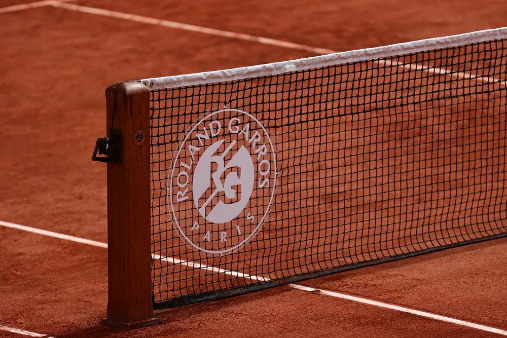 Έδωσαν παράταση στην απαγόρευση κυκλοφορίας για να παρακολουθήσουν τον ημιτελικό του Roland Garros