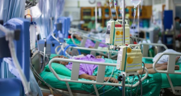 Σε καταστολή στο νοσοκομείο 55χρονος μετά από συμπλοκή με αδίστακτους διαρρήκτες μέσα στο σπίτι του