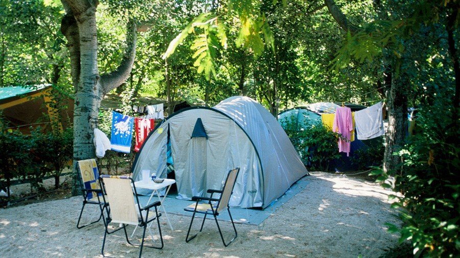 Οργανωμένα κάμπινγκ: Πως θα λειτουργήσουν φέτος – Όλα τα μέτρα