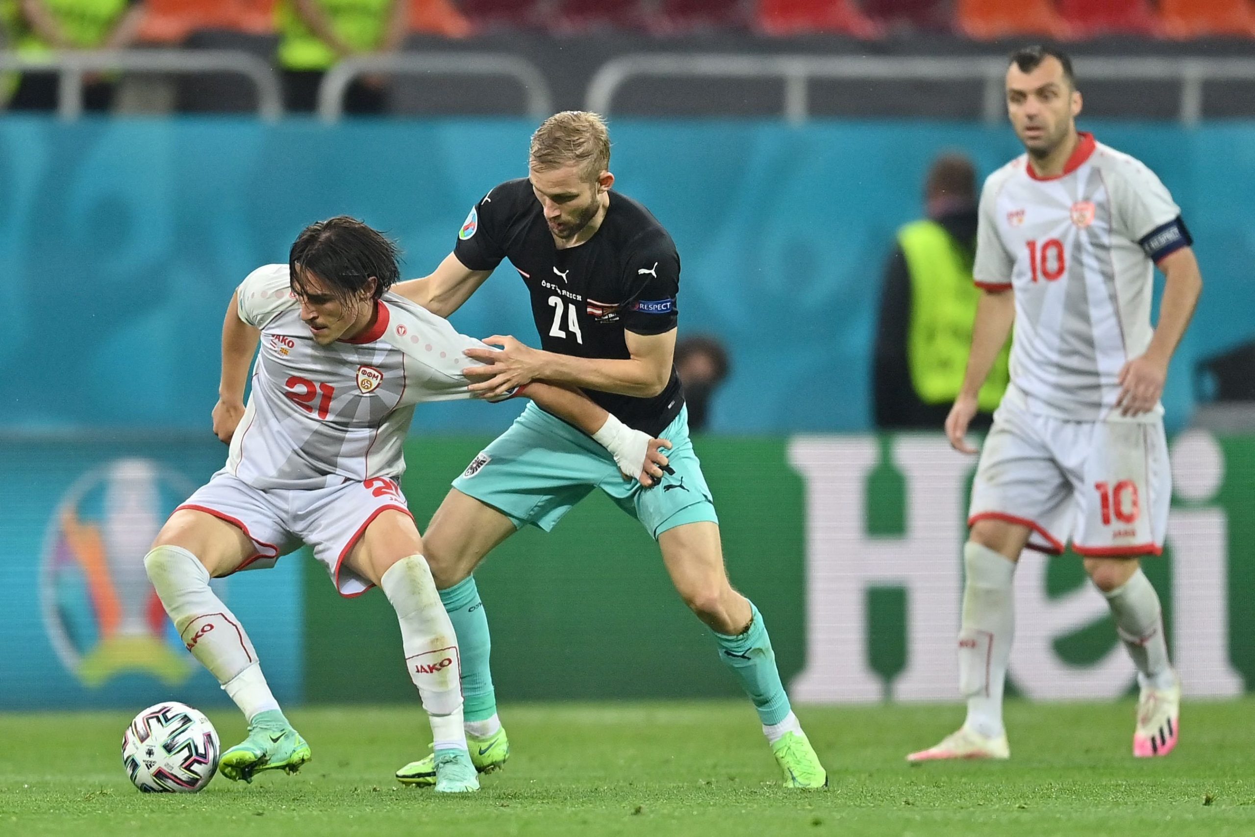 Συνεχίζεται ο διασυρμός της Ελλάδας από τους Σλάβους των Σκοπίων: «Μακεδονία» αποκαλούν την ομάδα τους στην τηλεόραση