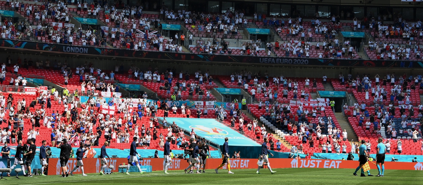 Euro 2020: Τραυματίστηκε σοβαρά Άγγλος οπαδός – Έπεσε από εξέδρα του Γουέμπλεϊ
