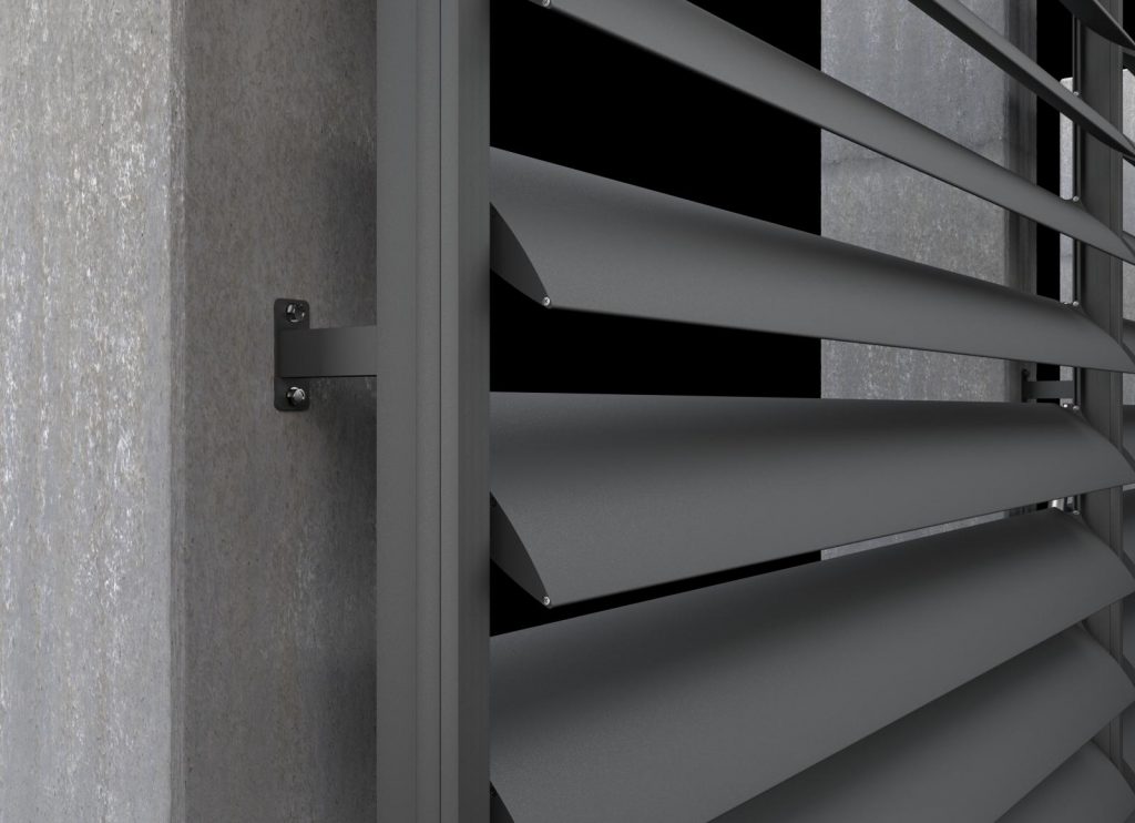 Καθαρίστε τις περσίδες σας εύκολα και γρήγορα με αυτό το «θαυματουργό» κόλπο!