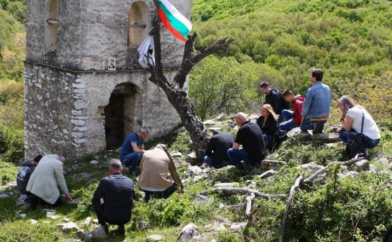 Σέρρες: Βούλγαρος πολιτικός τίμησε τη μνήμη κομιτατζή που πέθανε στην περιοχή (βίντεο)