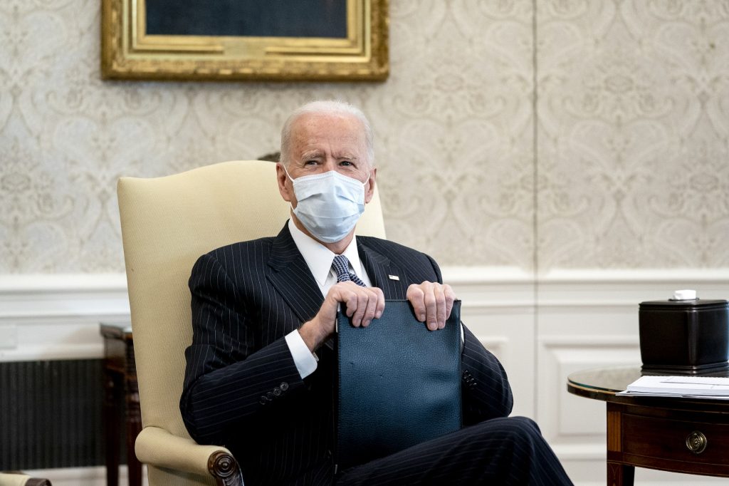 G7 – Έγινε… της γκάφας: Όλες οι αμήχανες στιγμές του Τ.Μπάιντεν στην Κορνουάλη (βίντεο)