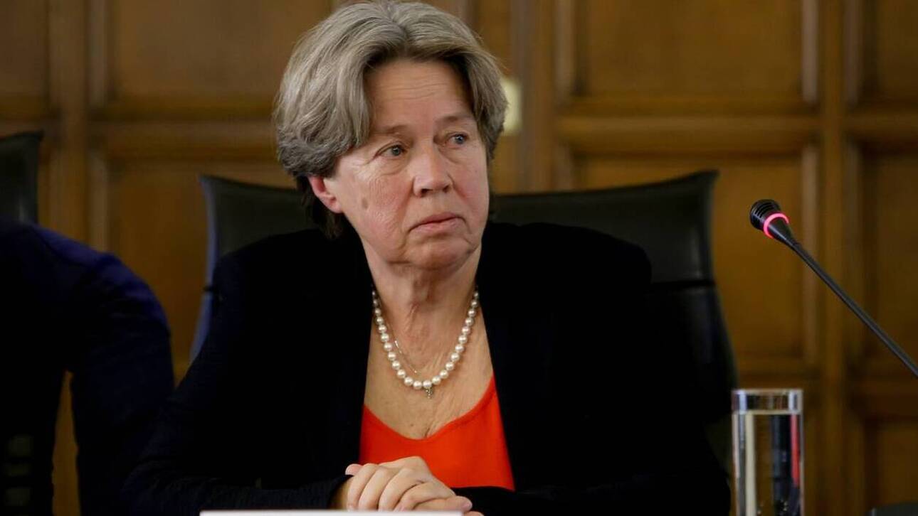 Α.Λινού: «Να μην κάνουν το εμβόλιο της Johnson & Johnson γυναίκες κάτω των 50 ετών»