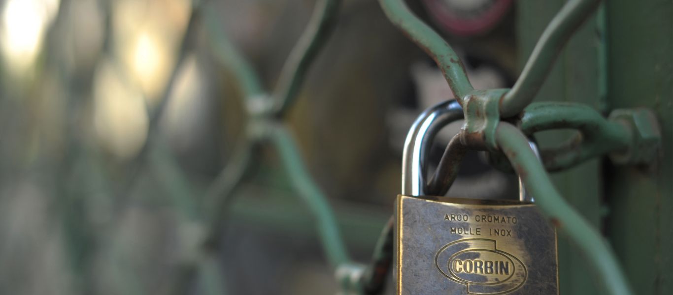 Γραφείο Προϋπολογισμού: Χιλιάδες «λουκέτα» μόλις αρθούν τα μέτρα στήριξης – Πώς το lockdown κατέστρεψε τον τουρισμό