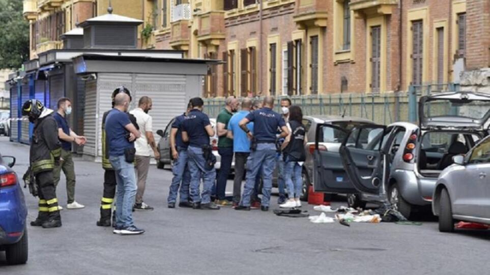 Ιταλία: Αστυνομικοί εξουδετέρωσαν βόμβα σε αυτοκίνητο τοπικού πολιτικού (βίντεο)