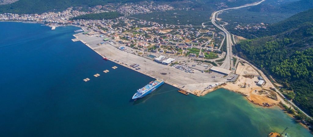 Πλοίο προσέκρουσε στο λιμάνι της Ηγουμενίτσας – Κανένας τραυματίας