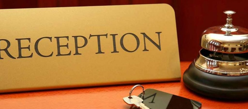 Στο ΦΕΚ η απόφαση για τους ελάχιστους μισθούς των ξενοδοχοϋπαλλήλων – Τα ποσά