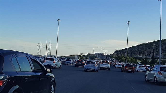 Τριήμερο Αγίου Πνεύματος: Αυξημένη η κίνηση στα διόδια Ελευσίνας (φώτο)