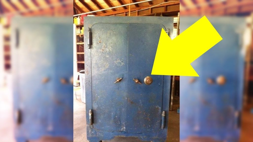 Δυο άνδρες γκρέμισαν τοίχο και βρήκαν χρηματοκιβώτιο-μαμούθ! Δείτε τί ανακάλυψαν! (βίντεο)