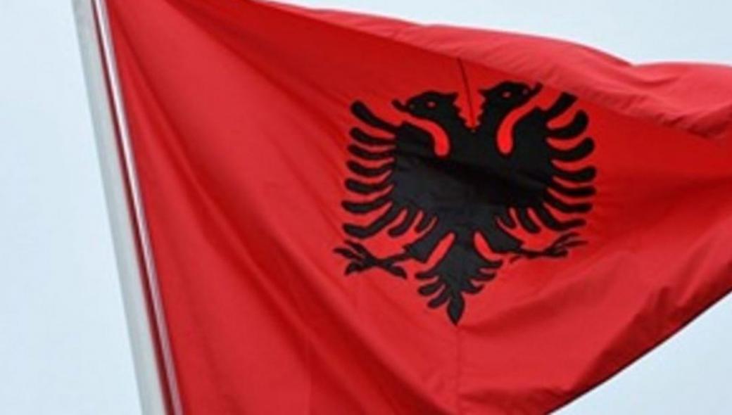 Σάλος στην Αλβανία: «Ο δικέφαλος αετός είναι βυζαντινό σύμβολο – Δεν μας εκφράζει»