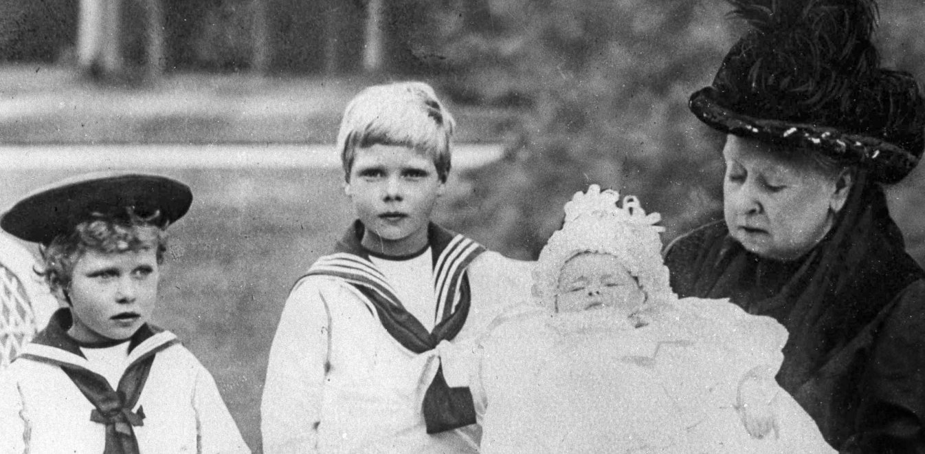 Σαν σήμερα 20 Ιουνίου στέφεται βασίλισσα της Μεγάλης Βρετανίας η Βικτώρια στα 18 της χρόνια