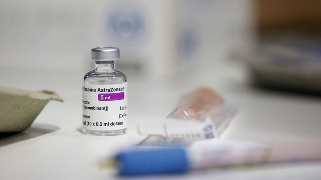Χαμός και στην Ιταλία με το AstraZeneca – Κλείνουν εμβολιαστικά κέντρα