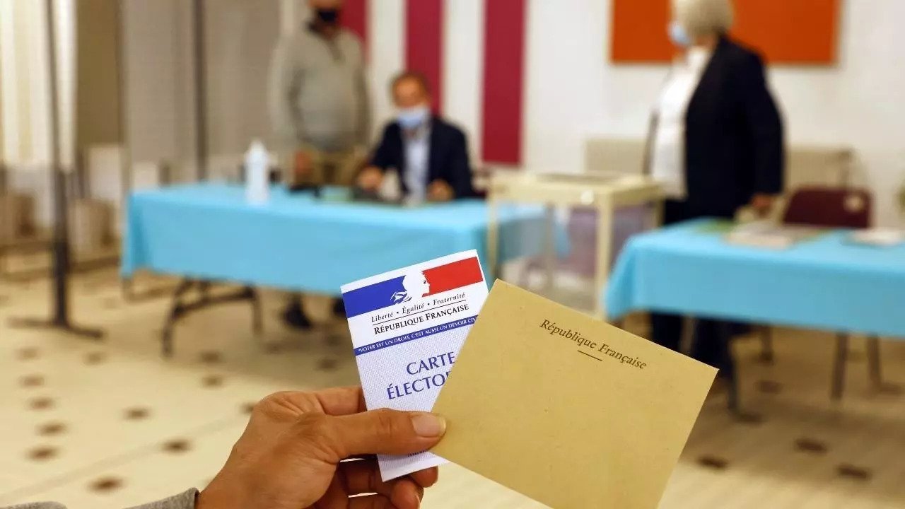 Περιφερειακές εκλογές στην Γαλλία: Κέρδισε η αποχή – Στη 2η θέση η Εθνική Συσπείρωση της Μ.Λεπέν