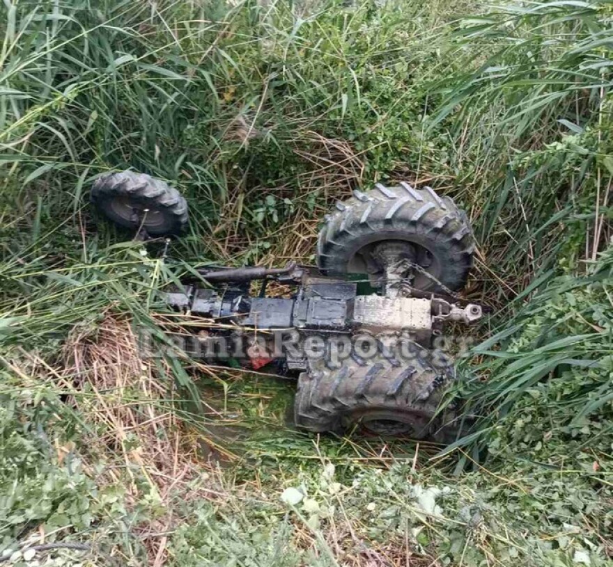Φθιώτιδα: Νεαρός αγρότης καταπλακώθηκε από το τρακτέρ του – Από τύχη σώθηκε